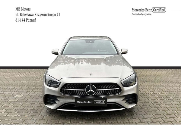 Mercedes-Benz Klasa E cena 207900 przebieg: 58500, rok produkcji 2020 z Darłowo małe 407